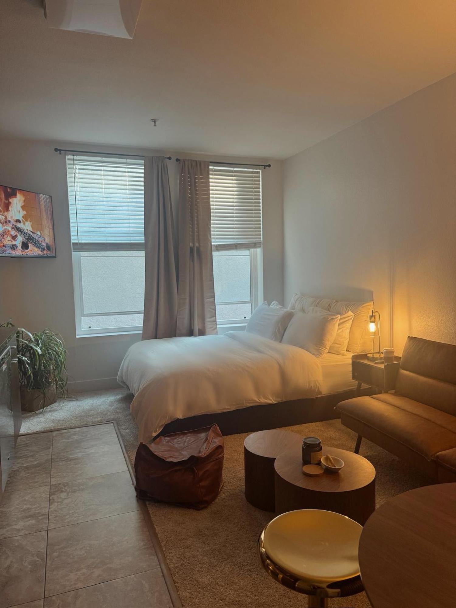 Elegant At Marina-venice With Pool, Jacuzzi, Gym By Holistica Retreats Appartement *