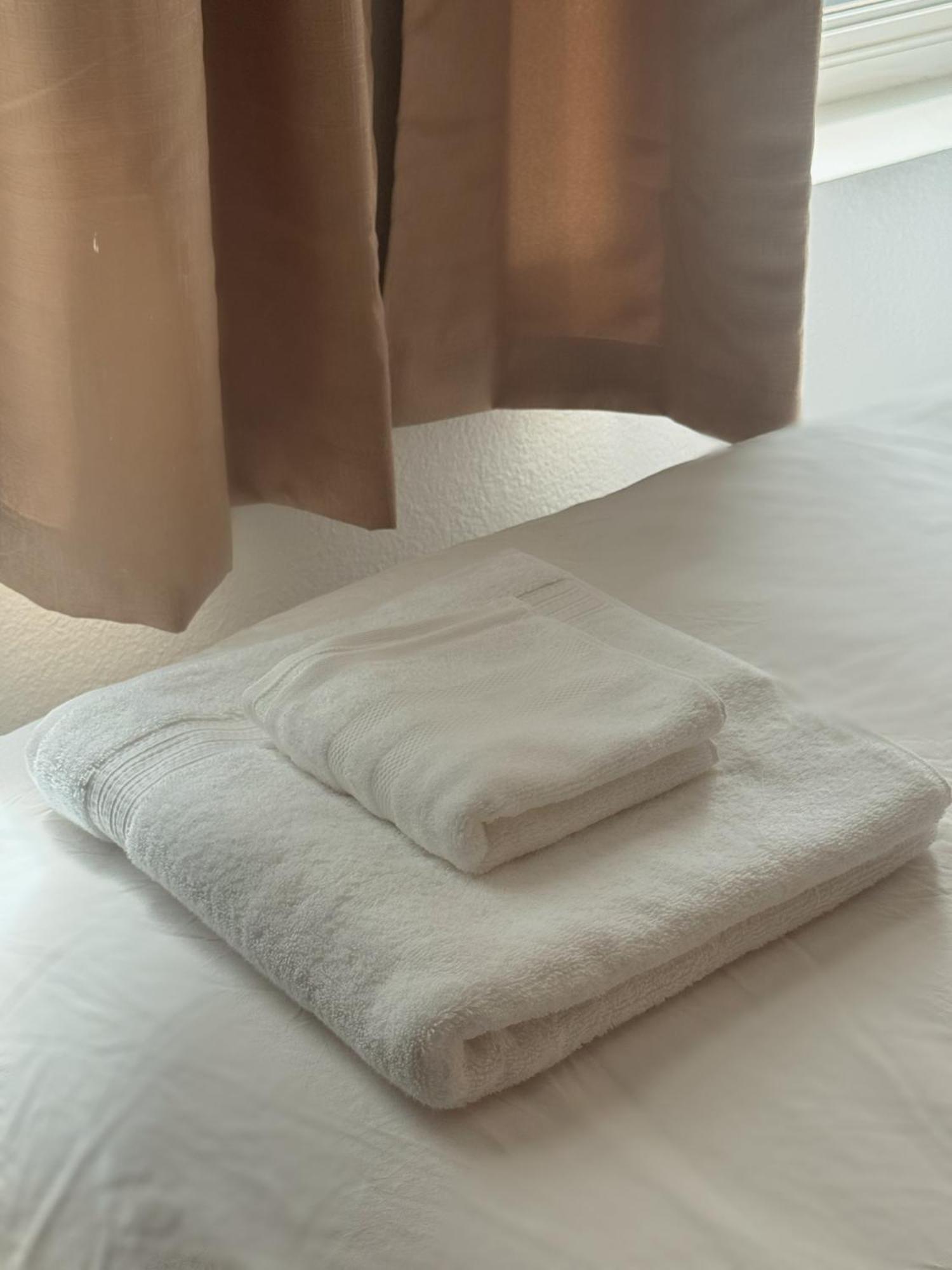 Elegant At Marina-venice With Pool, Jacuzzi, Gym By Holistica Retreats
